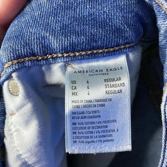 American Eagle Busted Knee Mom Jean Size 4 - Picture 10 of 11